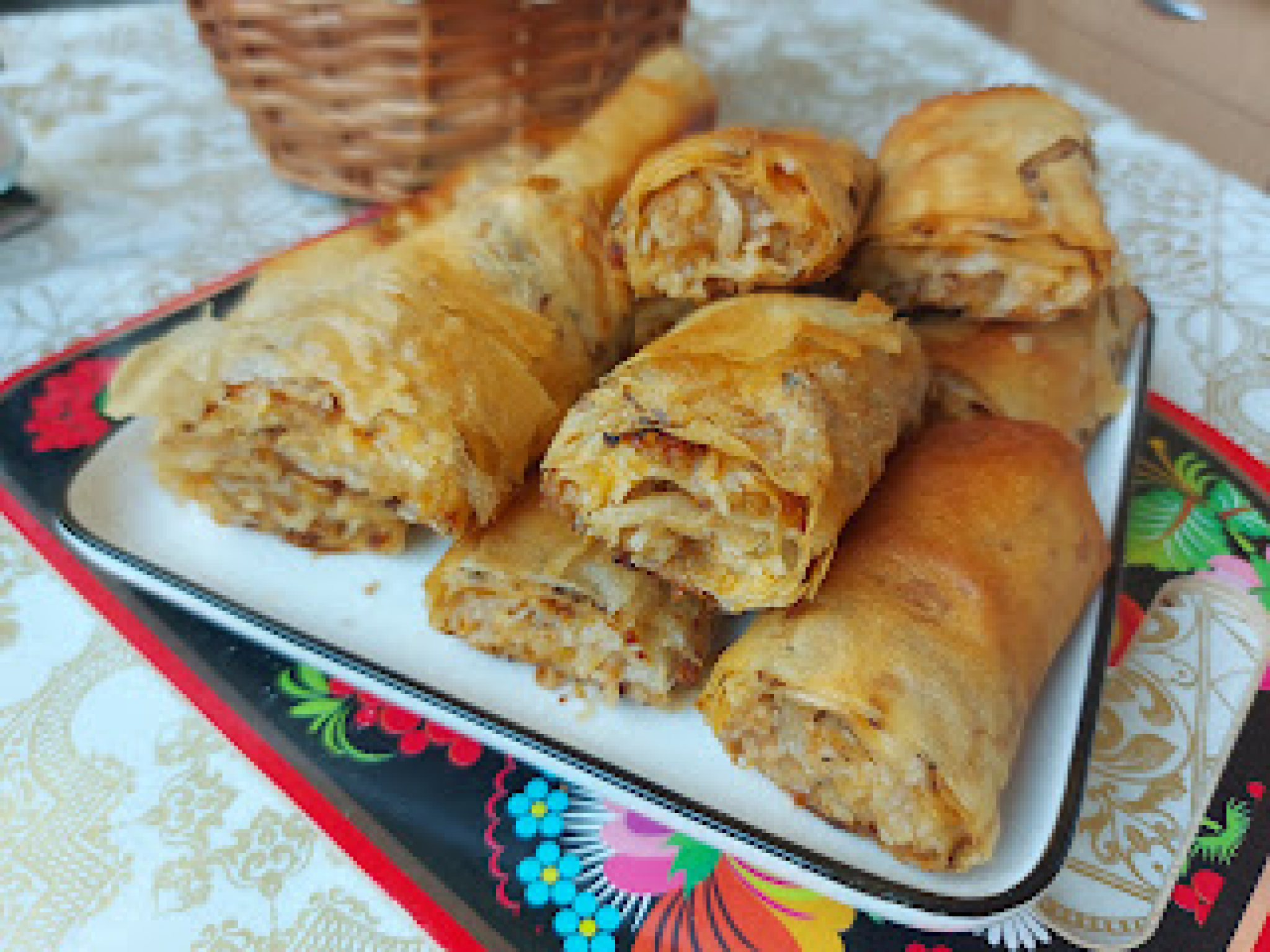 RUČAK KAKAV JOŠ NISTE PROBALI Pita sa kiselim kupusom i mesom, kombinacija za čistu desetku