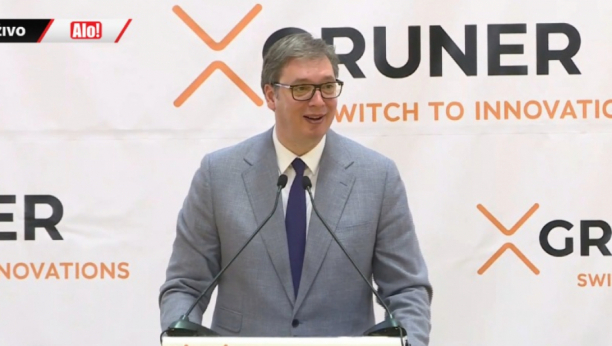 VUČIĆ ODUŠEVIO RADNIKE U "GRUNERU" Martine, povećajte im platu!