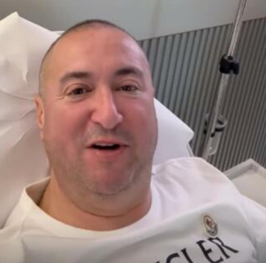 ĐANI ZAVRŠIO NA INFUZIJI Pevač objavio fotku iz bolnice i sve zabrinuo, a ovo je uzrok