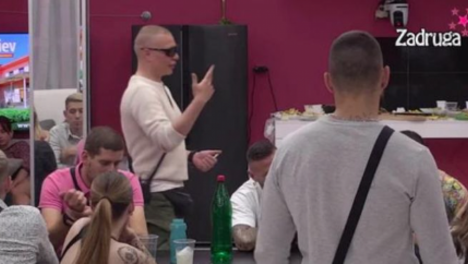 TI SI PRIKRIVENI GEJ Ivan Marinković napao Brendona, pa rekao da je Marko Smiljić upao u njegovu zamku