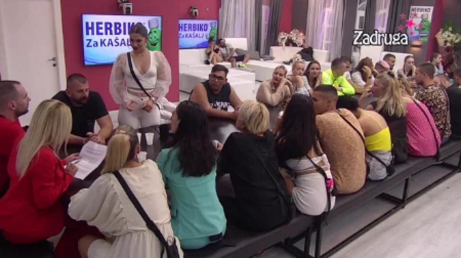 MARKO PROGOVORIO O ZAVLAČENJU MILICE Marković dobio pitanje od koga mu se zavrtelo u glavi, Veselinovićeva mu oštro odbrusila