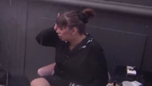 STAVI TAČKU NA BEBICU Sanja Grujić i Milica Veselinović rekle Miljani da prelomi i bude sa onim koga voli