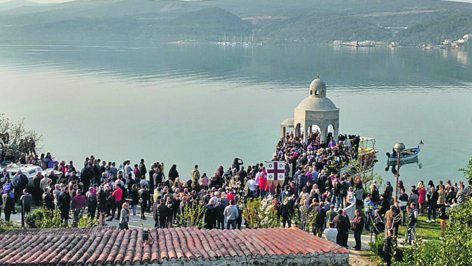 SRAMNO! Draginja i Čanak bi da ruše naše svetinje po Crnoj Gori