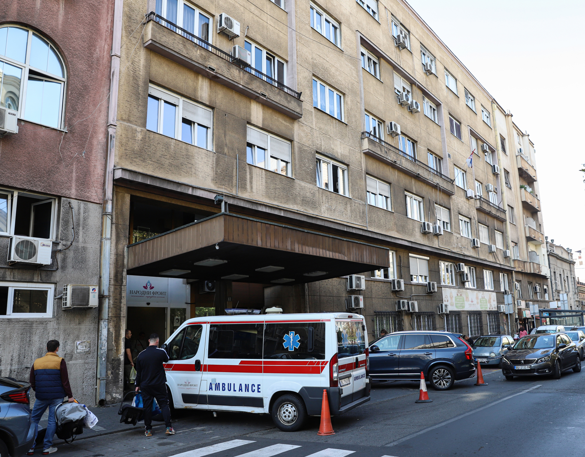 SVI SREĆNI ŠTO JE BEBAMA DATA SAMO VODA! Počela naknadna vakcinacija, prijave u toku