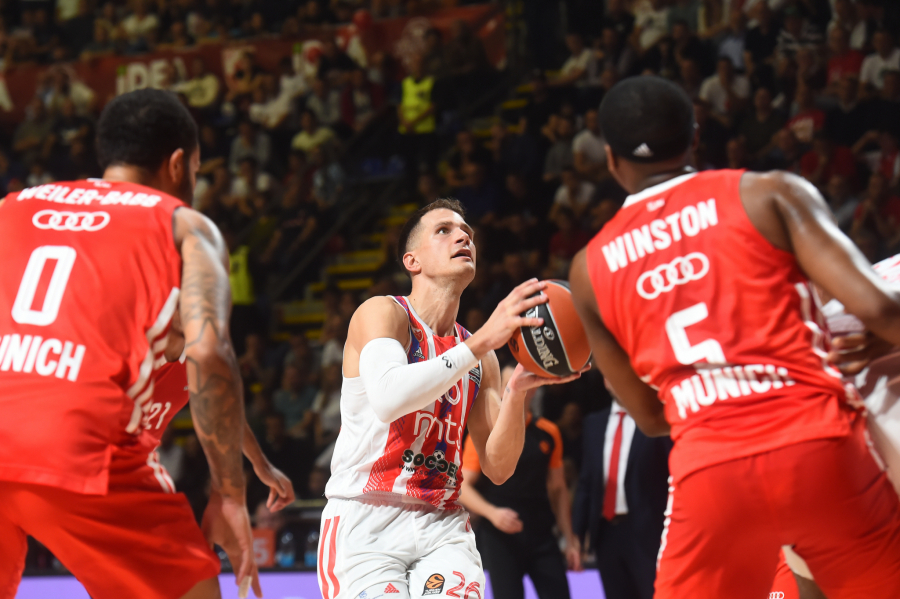 ZVEZDI JE FALIO NEDOVIĆ Plašim se da uradim neke stvari, ali se generalno dobro osećam