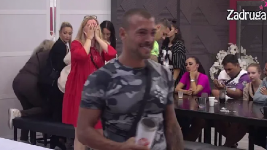 JELENA NIKAD NIŽE NIJE PALA Golubovićka udarila na Miljaninu borbu za život, svi je napali, a Uroš Ćertić joj presudio