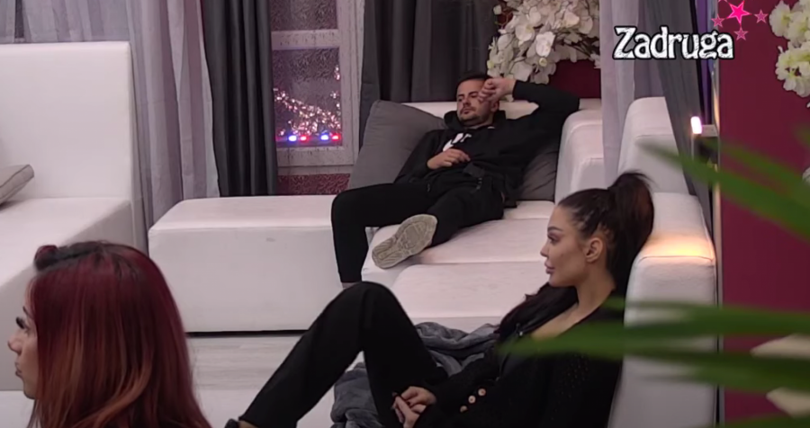 HAOS U NAJAVI Maja čeka Cara, dok Bilala šalje kod Marka Markovića da mu uradi ovo, šok