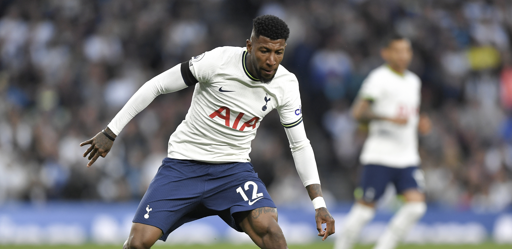 KAKVA KOMEDIJA Fudbaler Totenhema prebacio stadion pa pogodio auto na parkingu (VIDEO)