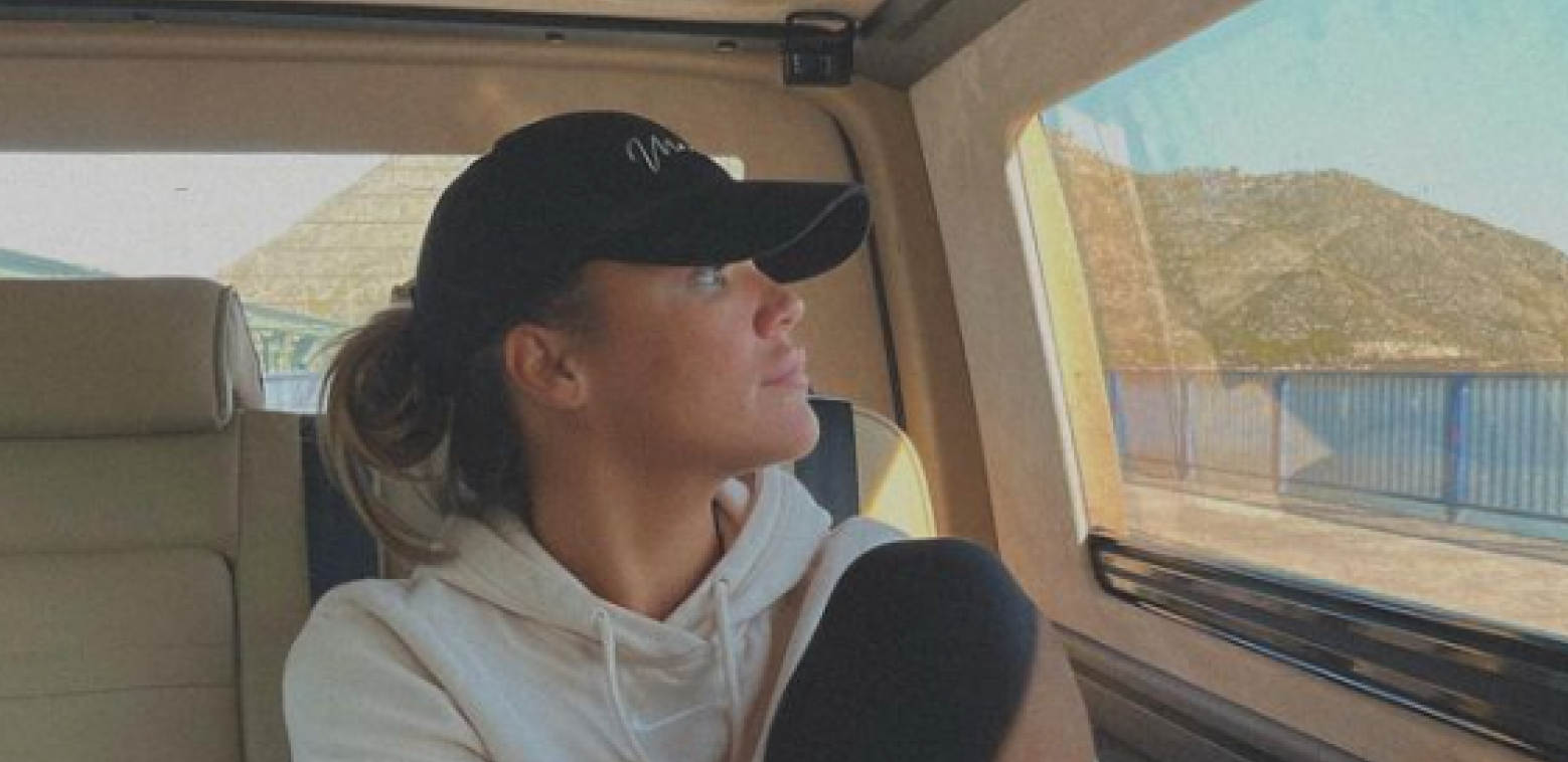 IMAM MUČNINE! Trudna Marija Mikić plakala u avionu (FOTO)