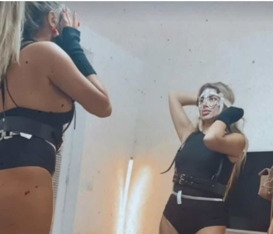 MUŠKARCIMA NEĆE BITI DOBRO Dalila i Marijana se skinule, kaiševi preko grudi, maska i crni bodi (FOTO)