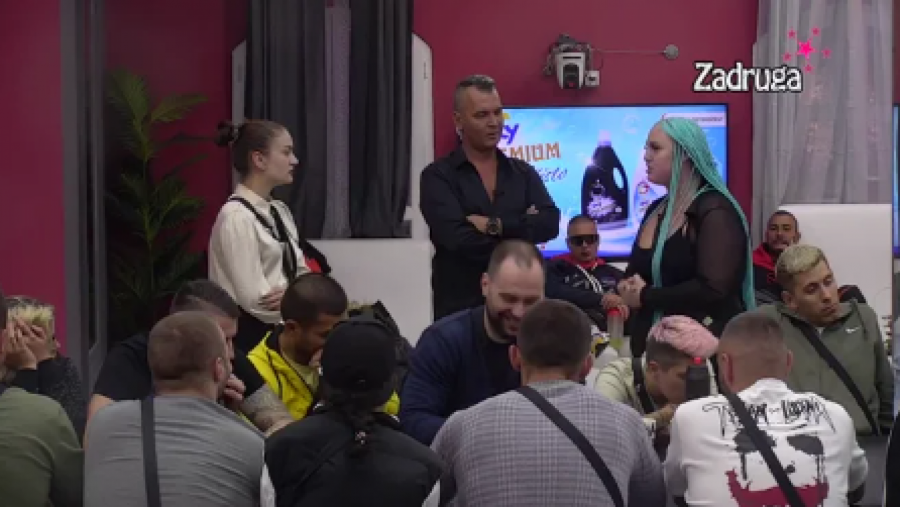 ON JE PRIPLODNI VEPAR Kristina Ina nije mogla da podnese pritisak zadrugara i prolila gorke suze