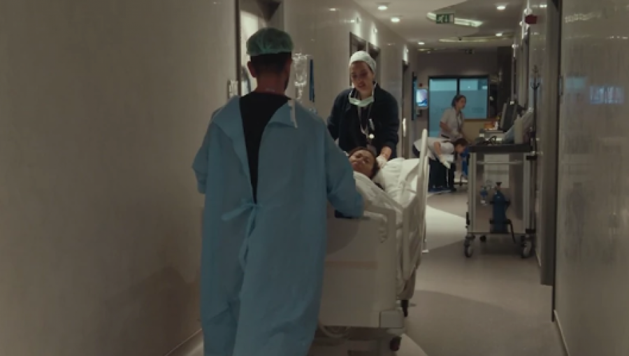 SVE ME BOLI Ceca Ražnatović ne može da se pomeri nakon operacije koja je trajala osam sati