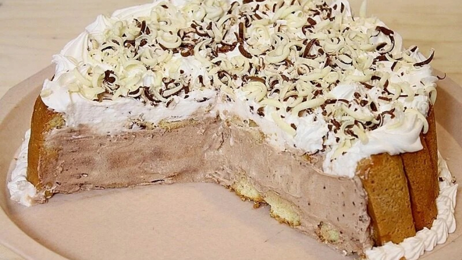 SAVRŠENA POSLASTICA GOTOVA ZA 15 MINUTA Najlepša čokoladna torta, koja se ne peče