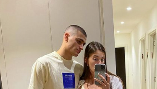 ZAVRŠILA VOJNI ROK Izraelska lepotica pravo iz Armije u zagrljaj košarkaša Partizana (FOTO)