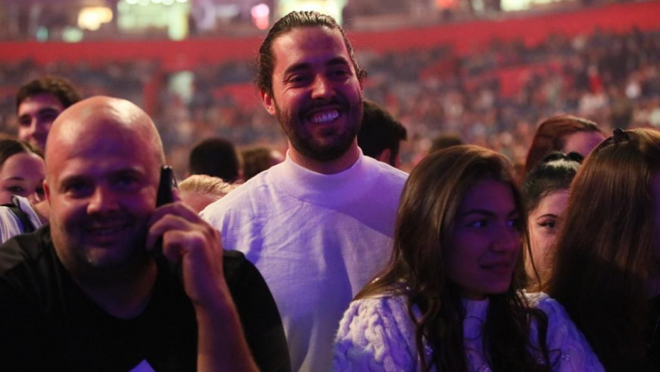 Aca Lukas počeo koncert