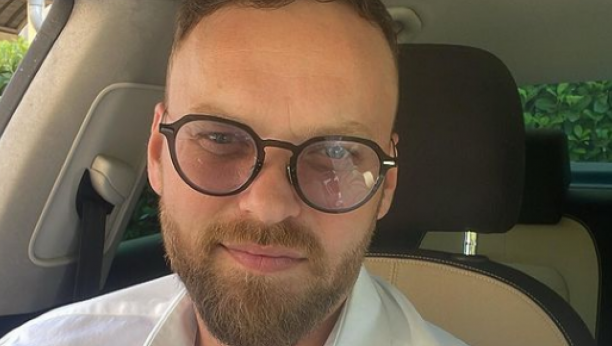 ŠOK Danijel Alibabić ukrstio glas sa poznatom folkerkom OVO ZAISTA NIKO NIJE OČEKIVAO! (FOTO)