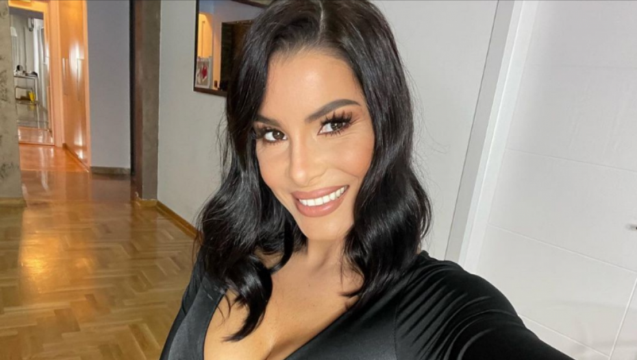 ZAMERILA DUŠMANIMA Mia Borisavljević se javno suočila sa zlim jezicima, UPUTILA JAKU PORUKU  (FOTO)