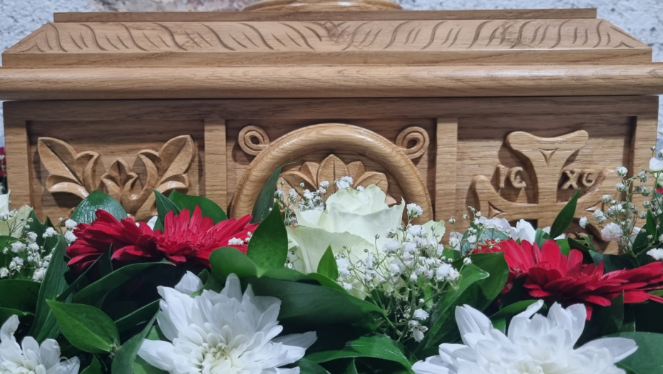 VRATIO SE U SVOJU ZADUŽBINU Hiljade vernika dočekalo mošti kneza Lazara u Manastiru Gornjak