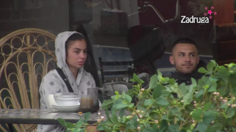 SVE BLIŽI Sanja Grujić rekla Marku Stefanoviću da uradi ovo, a zbog tog njegovog postupka, ona se istopila