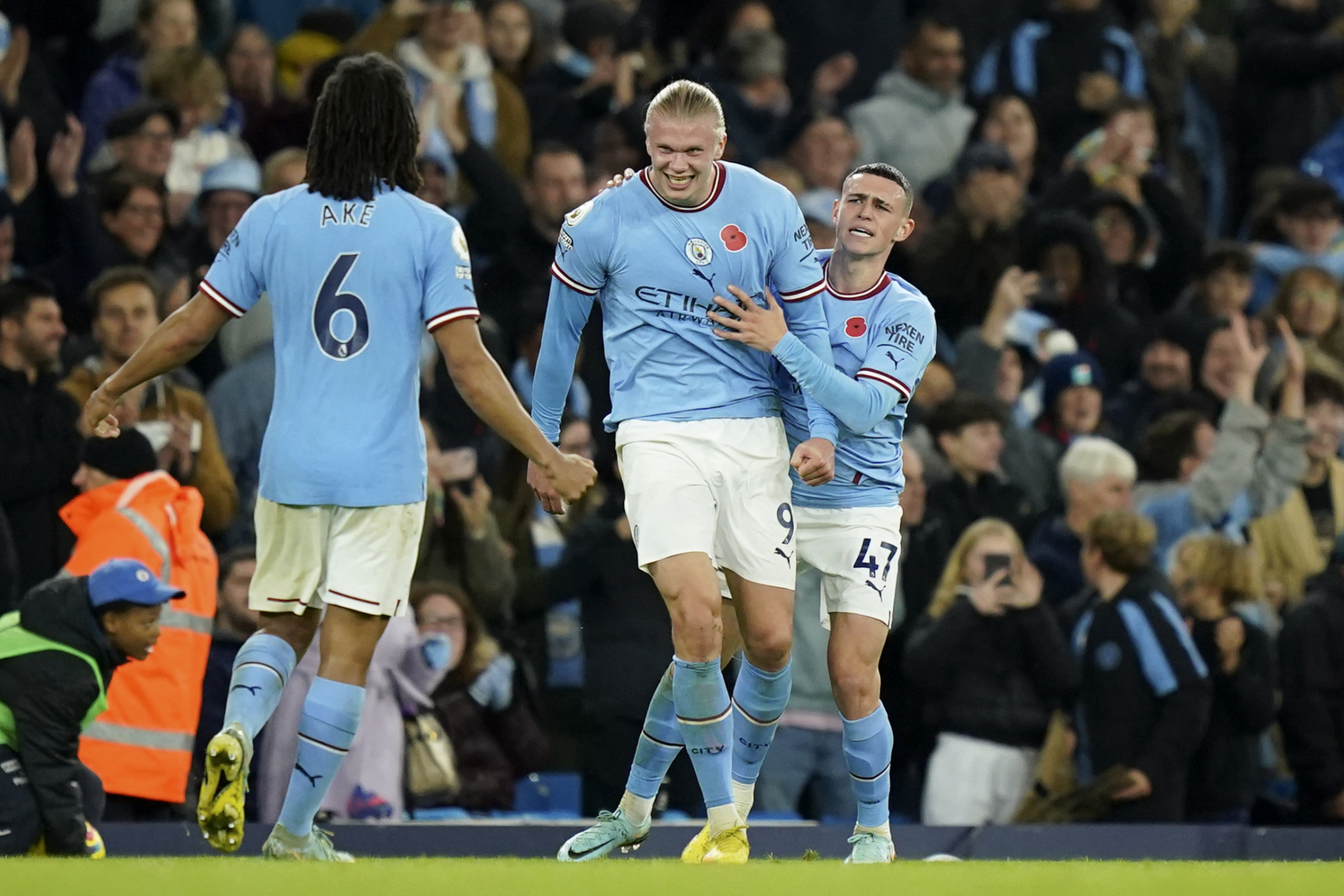 POPODNEVNO LUDILO U PREMIJER LIGI Siti slavio iz penala u 96. minutu, Lids u 84. okrenuo sa 1:3 na 4:3, goleade na sva četiri meča