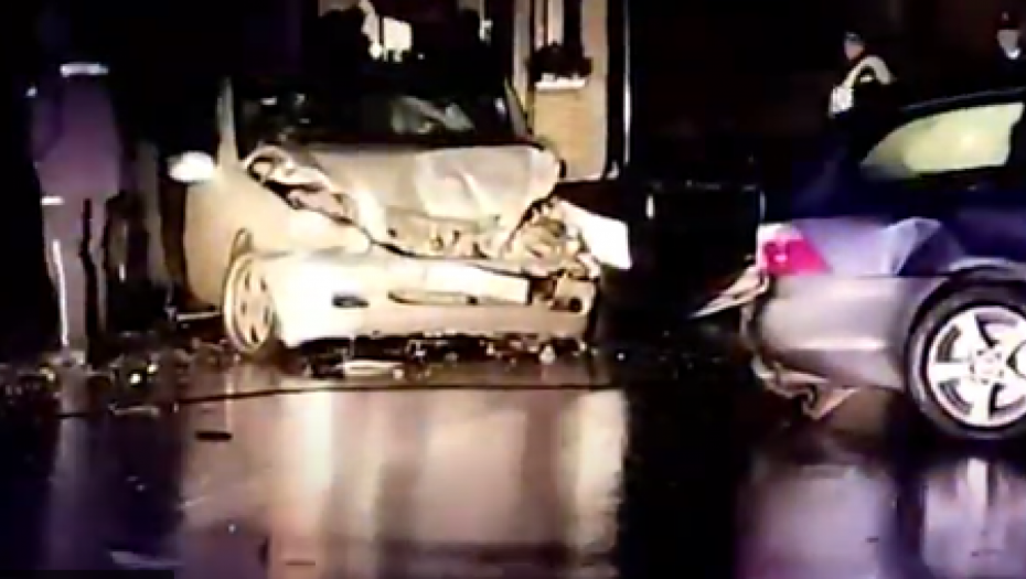 TEŽAK UDES NA PUTU MAJDANPEK-KUČEVO Automobil udario cisternu, od siline udara izletela sa puta (VIDEO)