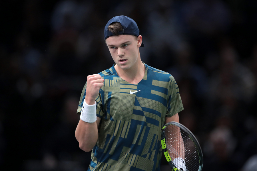 UČENIK POBEDIO UČITELJA Buduća zvezda svetskog tenisa, Holger Rune,  preokrenuo meč protiv Novaka i osvojio Pariz, svoju prvu masters titulu