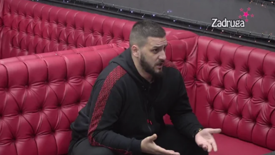 BEZ DLAKE NA JEZIKU Oglasila se Zolina bivša, pa oplela po ljubavnom trouglu