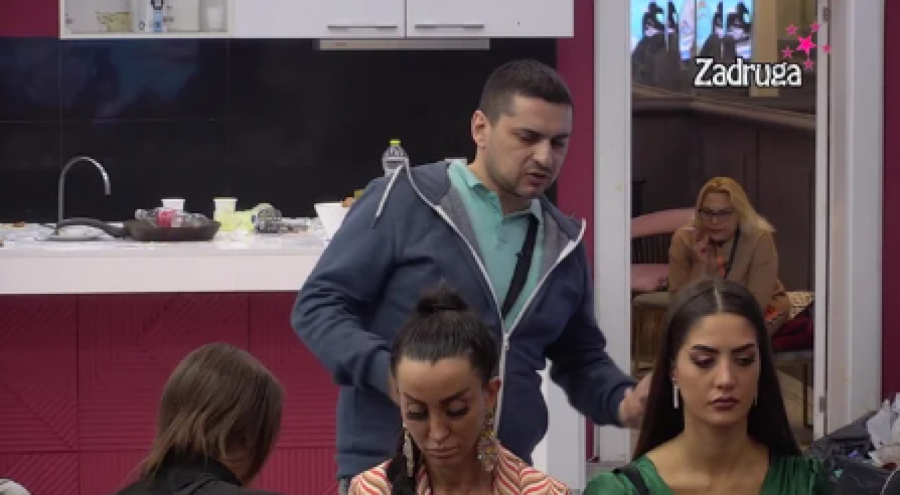 PRIHVATIĆU ŽELJKA KAO SINA Bebica se rasuo na komade kada su mu pomenuli Željka, rekao da neće više imati NN oca