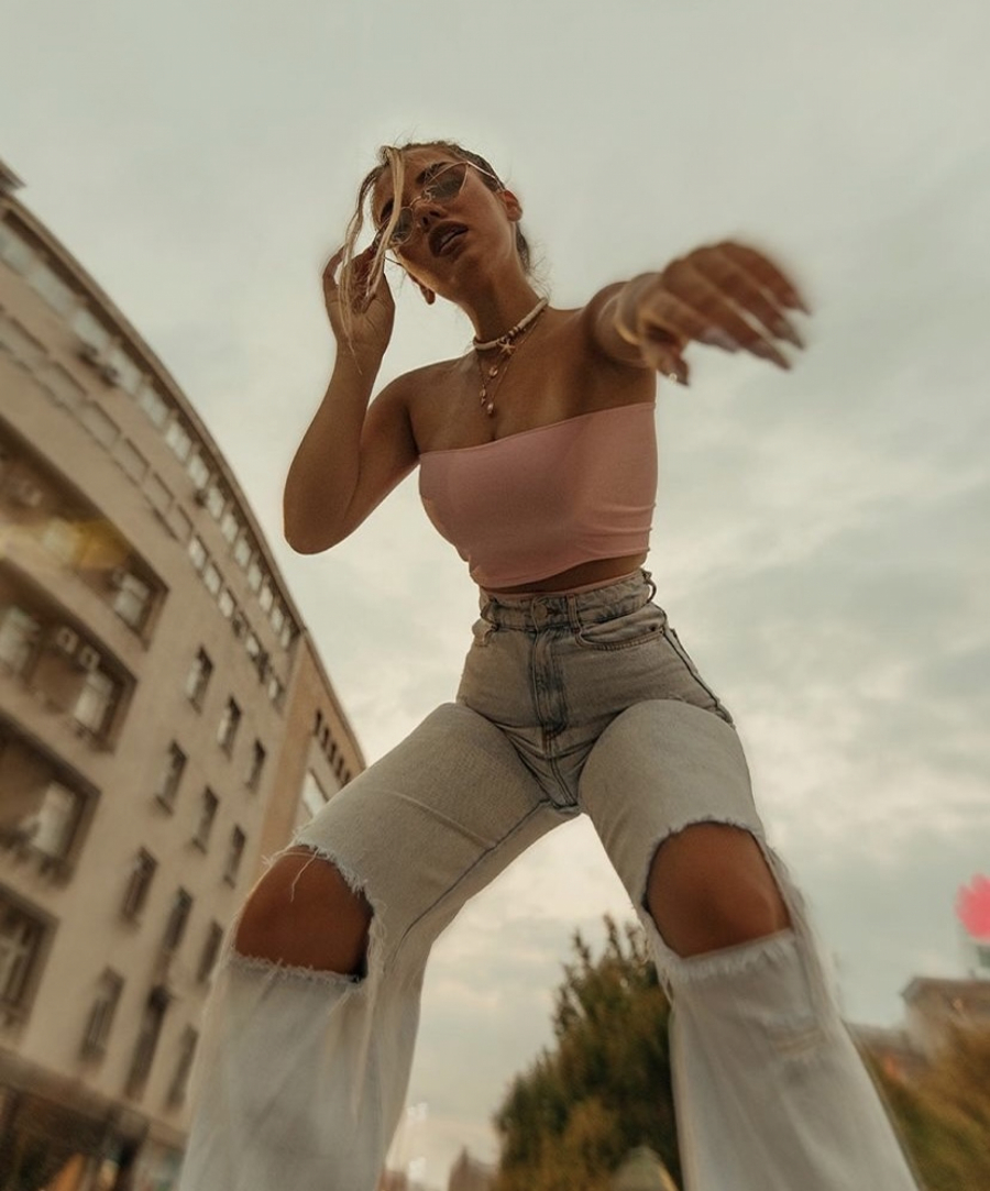 RAZOČARANA U KOLEGE Mina Heart iskreno o sujeti među pevačima i influenserima za Alo!