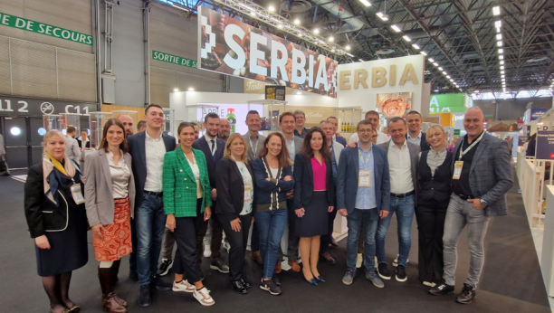 SAJAMSKA JESEN U PARIZU Kompanije iz Srbije promovisale proizvodni i izvozni potencijal (FOTO)