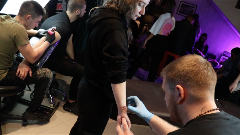 Maratonsko tetoviranje za malog Dimitrija