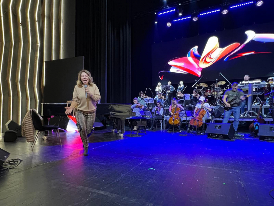 MOJA PUBLIKA TO ZASLUŽUJE! Neda Ukraden spremna za veliki koncert (FOTO/VIDEO)