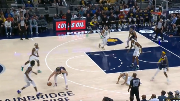 DEŠAVA SE SVIMA Jokić urnebesno pogrešio, Šek crkao od smeha (VIDEO)