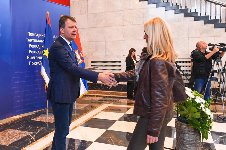 MIROVIĆ: Za ekonomsko osnaživanje izbeglih i raseljenih lica 12,8 miliona dinara