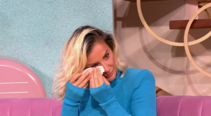 HAOS U EMISIJI Sandra Rešić udarila na Vendi, Nada Obrić se zaletela na pevačicu, a Milica Dabović briznula u plač,  šok