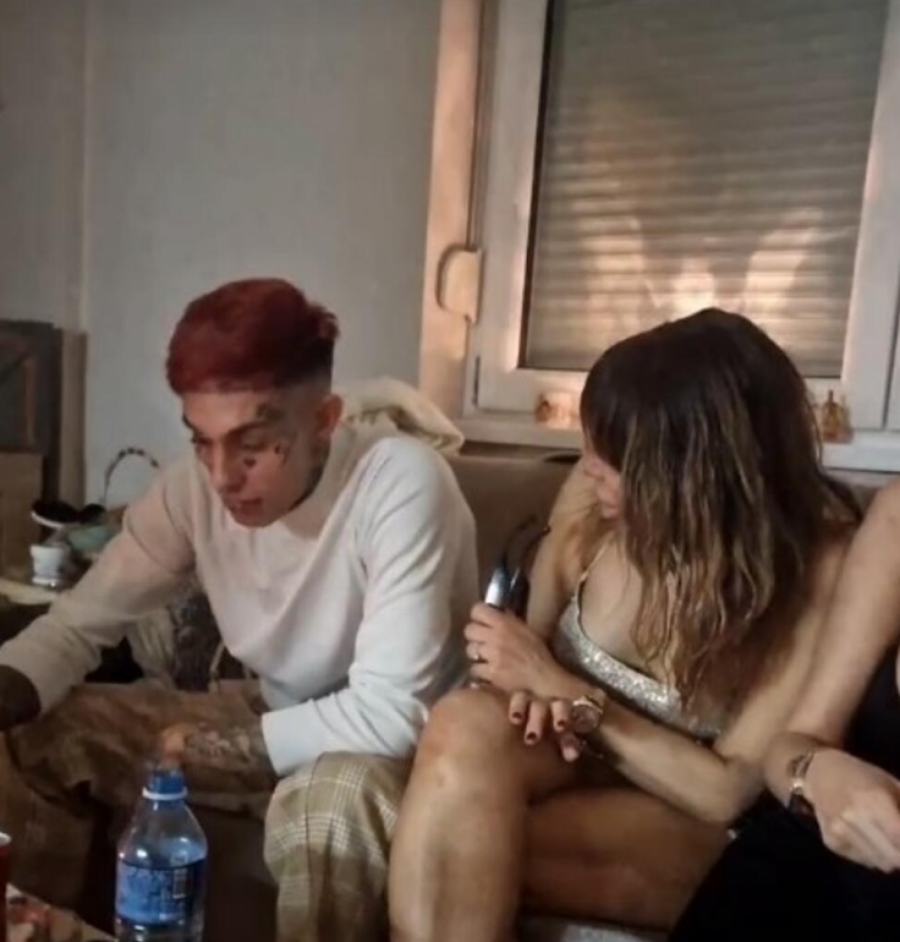 PISAO JOJ JE PORUKE, I DELIO KOMPLIMENTE Otkriveni detalji odnosa Ane Nikolić i Frana Pujasa