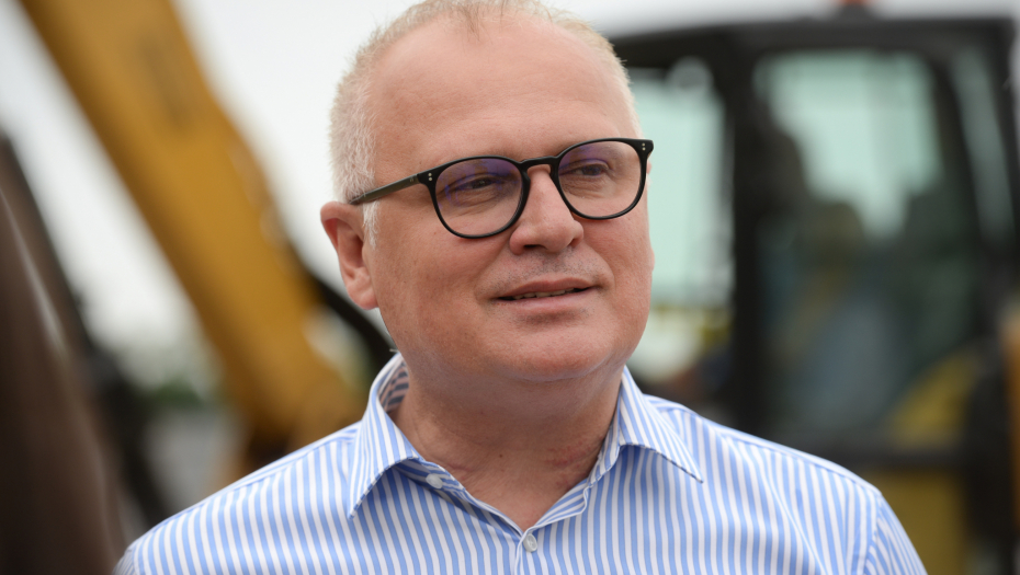 INTERVJU NEDELJE Goran Vesić: VUČIĆEV ŽIVOT JE UGROŽEN KAO ŠTO JE BIO ĐINĐIĆEV