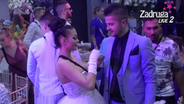 ISPLIVAO HIT SNIMAK Janjuš pratio svadbu Maje i Bilala, evo kako je sve to izgledalo (VIDEO)