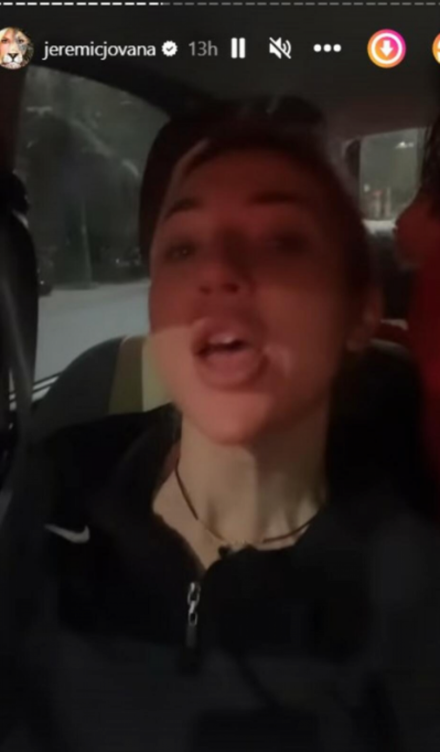 BRUTALNO ODGOVORILA Jovana Jeremić stala na put osudama: Ja svoje dete odgajam kako ja želim! (FOTO)