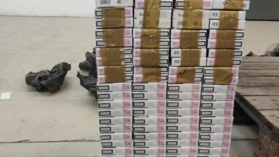 OVDE IH JE SAKRIO Srbin u automobilu francuske registracije hteo da prošvercuje skoro 12 hiljada cigareta u Hrvatsku (FOTO)