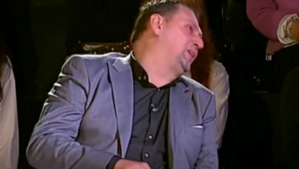 NE MOŽE DA DOĐE SEBI Taki menjao boje usred emisije kada je gledao eksplicitne snimke svoje ćerke (FOTO/VIDEO)
