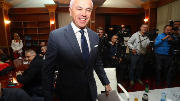 POŠTENI NALAZAČ VRATIO NOVČANIK Terzić izgubio dokumenta kada je kupovao pljeskavicu u Surdulici, a onda...