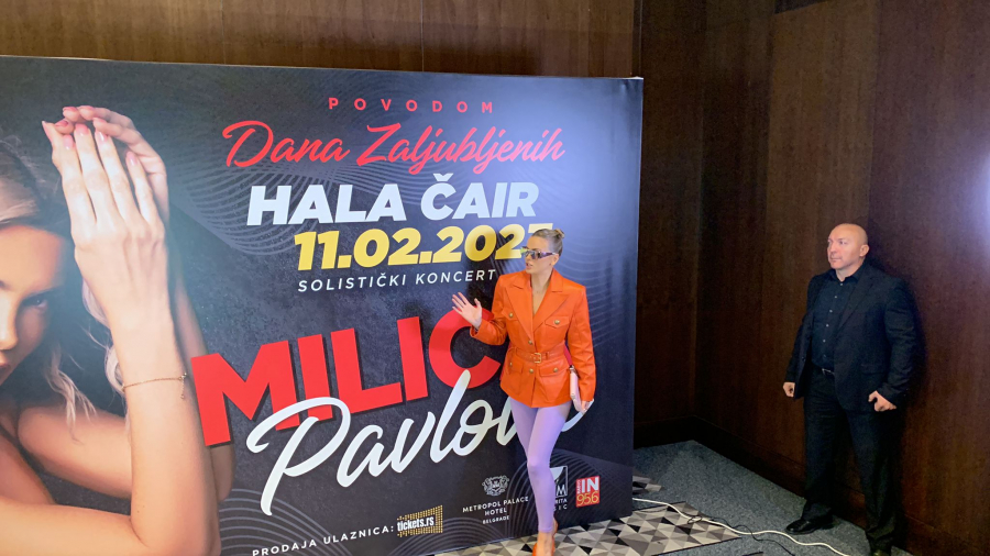NAJAVILA PETI STUDIJSKI ALBUM! Milica Pavlović muči muku sa spavanjem zbog koncerta u Nišu (VIDEO)