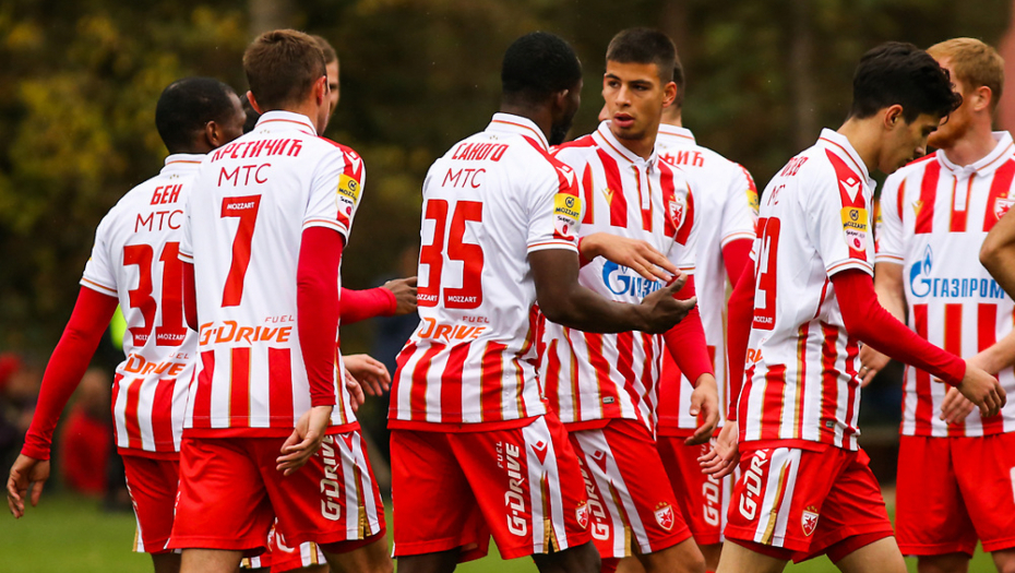 ZVEZDA UVELIČALA PROSLAVU U KRUPNJU Crveno-beli savladali Rađevac, "zvezdaši" videli "neke nove klince"