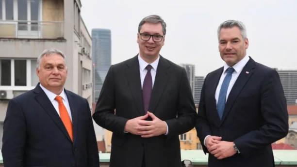 PREDSEDNIK VUČIĆ: Ponosan da Orbanu i Nehameru pokažem Beograd na vodi