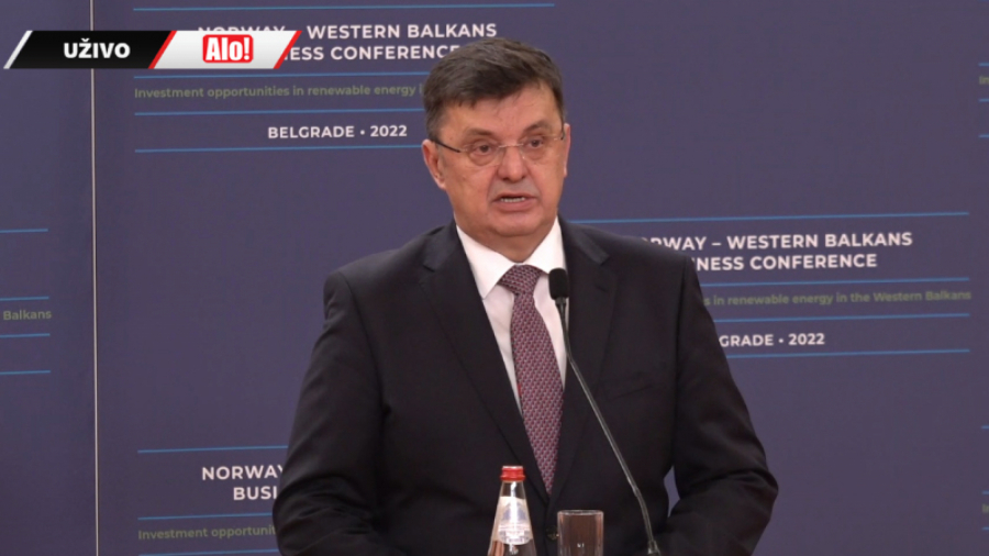 VUČIĆ NA REGIONALNOJ KONFERENCIJI: Samo zajednički možemo da obezbedimo budućnost (VIDEO)