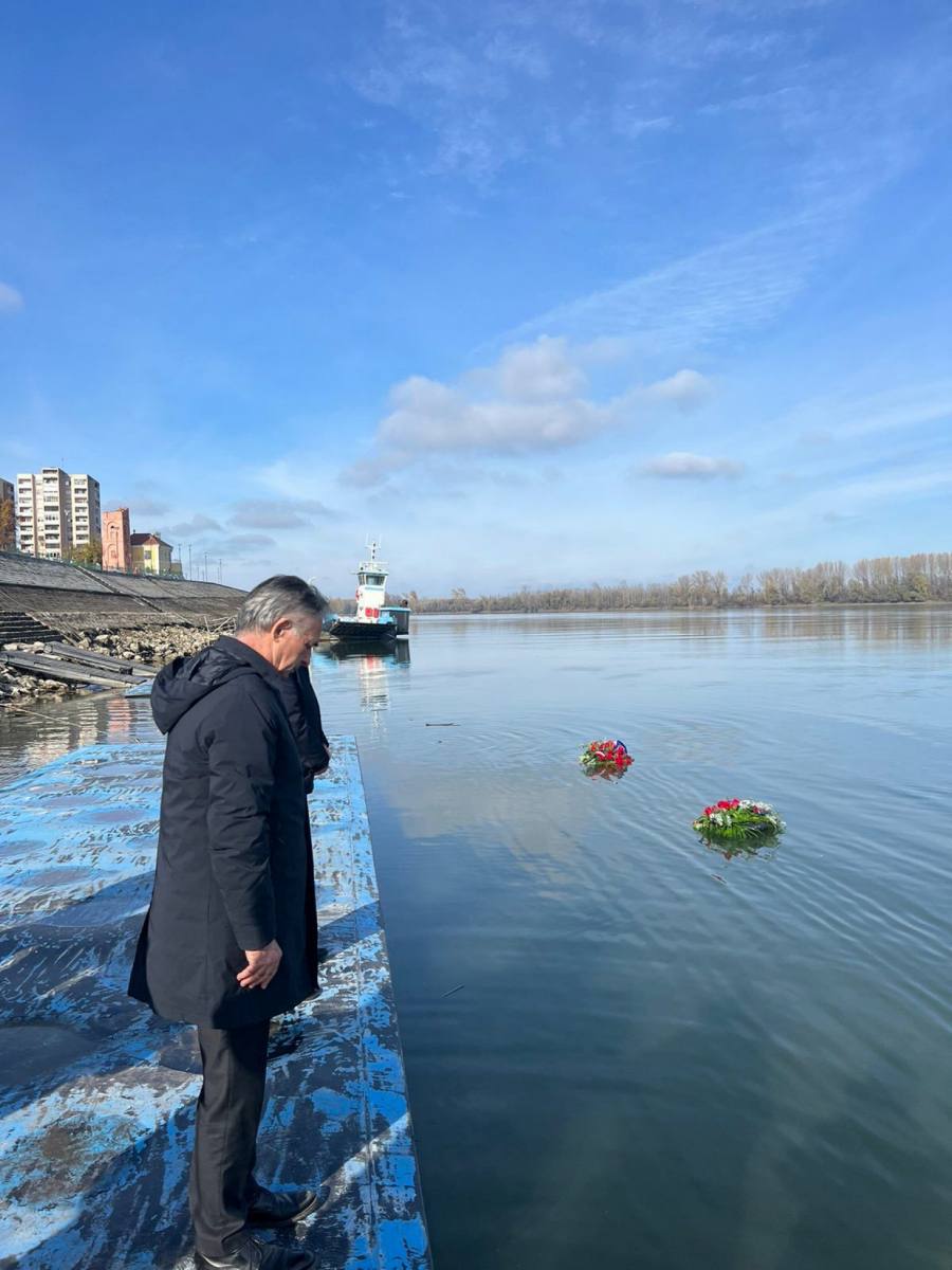 Pupovac odao počast svim stradalima u Vukovaru!