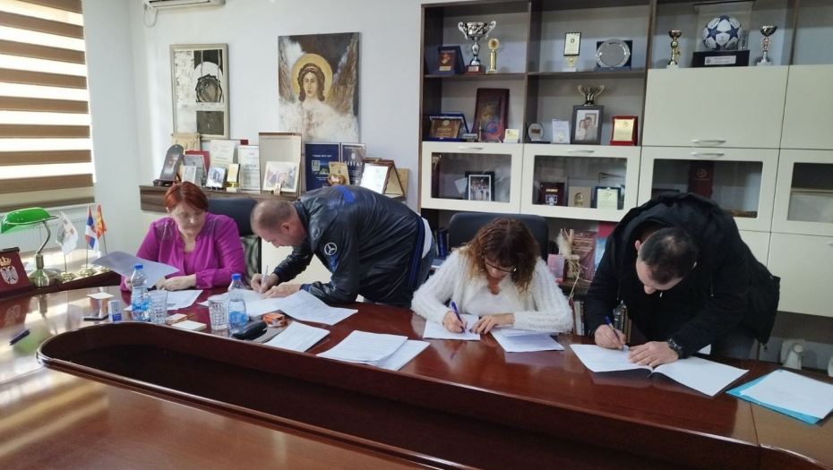 PREDSEDNIK VUČIĆ ODRŽAO OBEĆANJE Kancelarija za KiM se oglasila saopštenjem