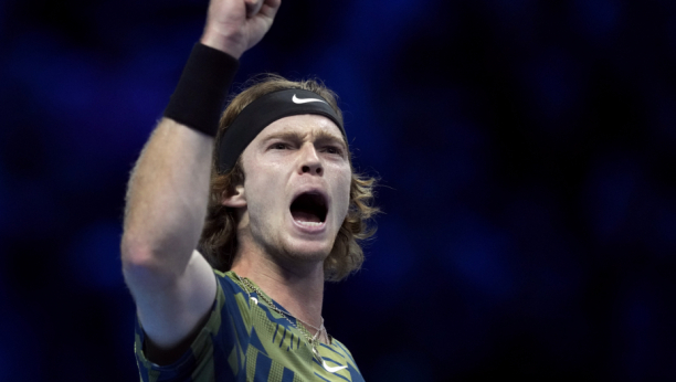 POZNATI SVI POLUFINALISTI Rus posle preokreta izbacio Cicipasa i zakazao okršaj sa Rudom