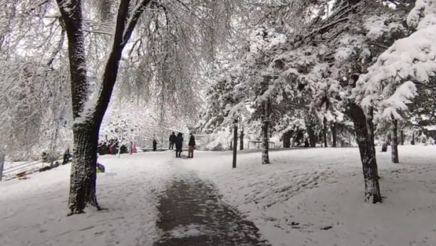 SUTRA LEDENO, SNEG U OVIM DELOVIMA SRBIJE  U Beogradu temperatura ispod nule